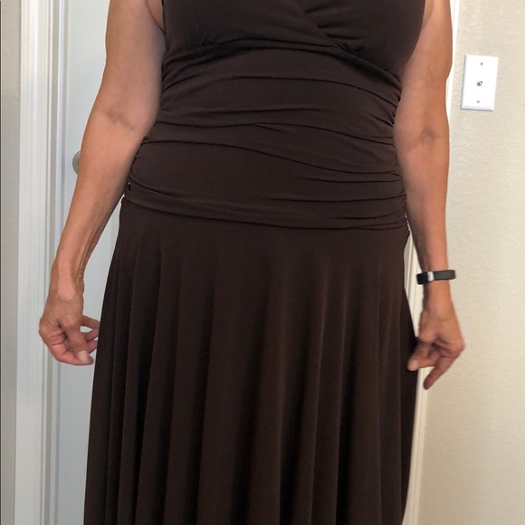 Dress - Picture 4 of 6